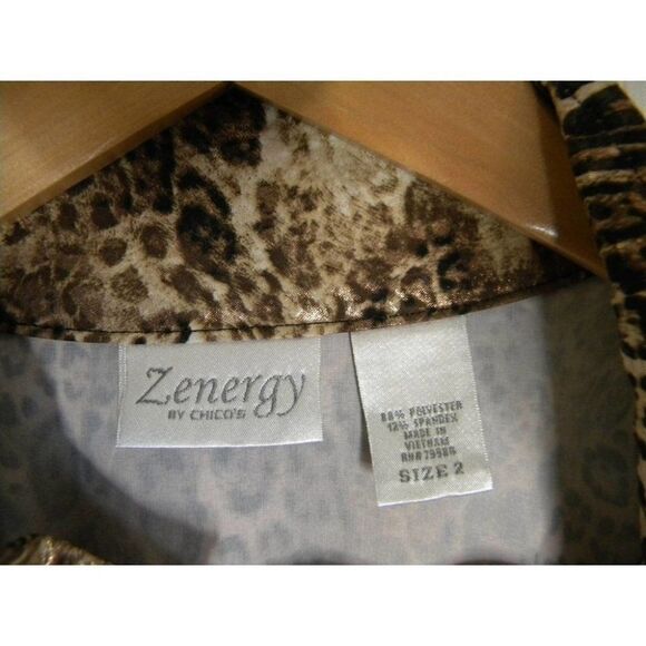Chico’s Zenergy Animal Print Jacket Sz 2 - Picture 3 of 8
